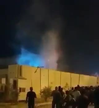 Kərbəlada İran konsolluğuna hücum edildi 