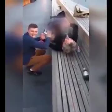 Dünya çempionatının seks-qalmaqalları: Rus qızlar özünü necə satır?