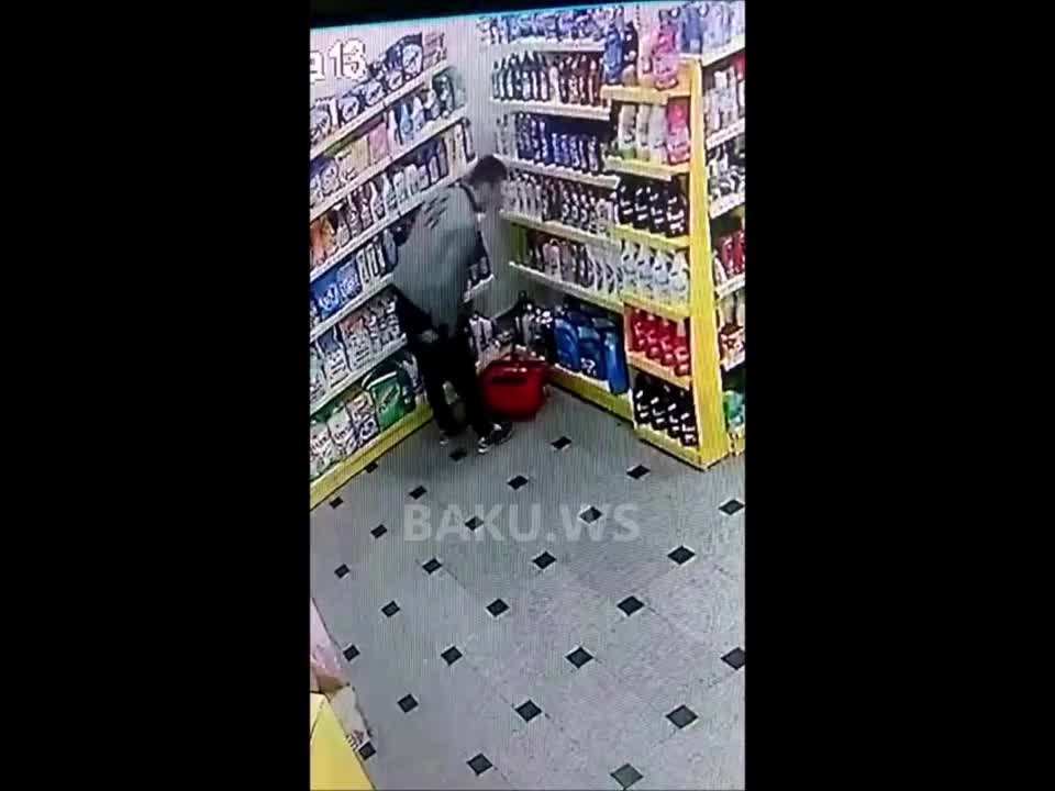 Bakıda 350 manatlıq 25 illik viski oğurlandı 