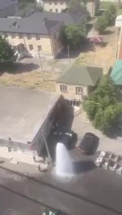 Xırdalanda su borusu partladı