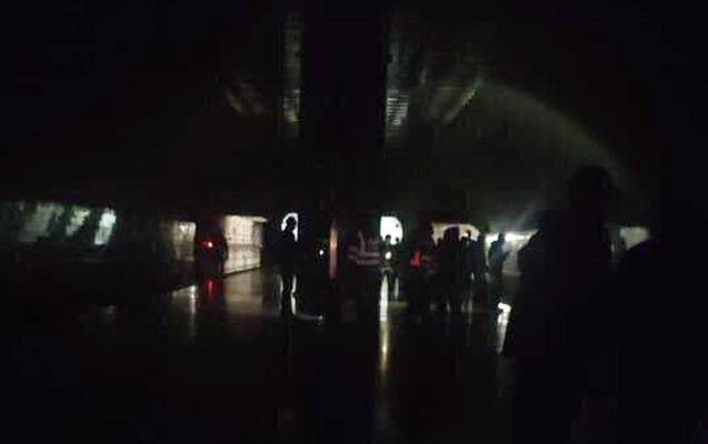 Bakı metrosunda problem: Qatarların hərəkətində 4 dəqiqə gecikmə olub