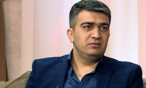 Müğənni: 