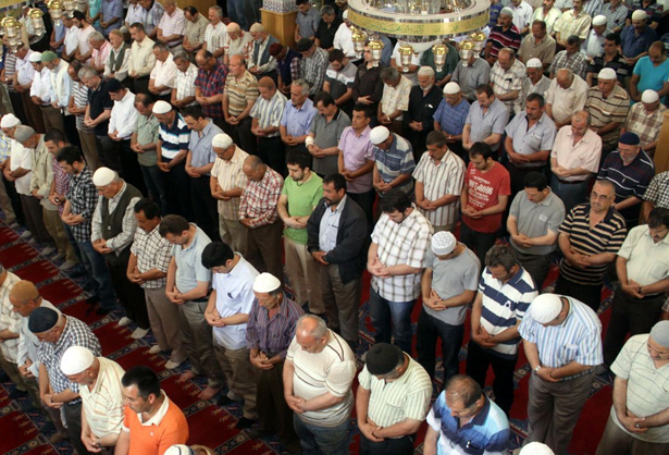Əyyub Sultan məscidində bayram namazı qılınd