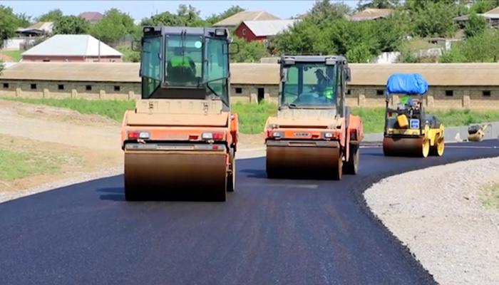 Biləsuvarda yeni yolun tikintisi başa çatır