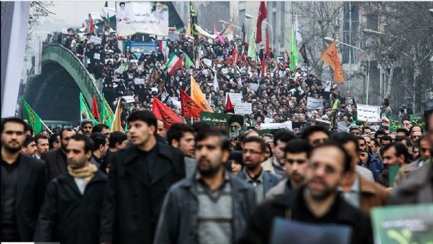 İranda 4 polis öldürüldü