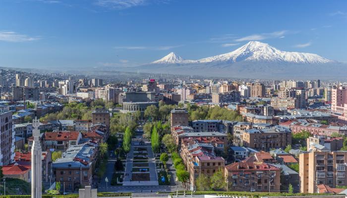 Ermənistan talançı siyasət yürüdür