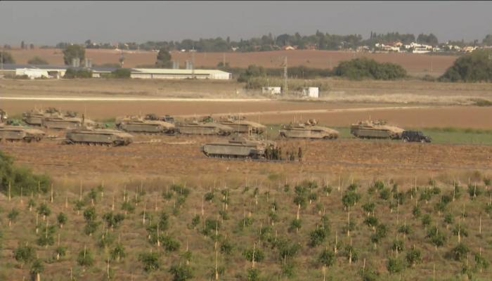 Qəzza Zolağına zirehli texnika toplanır