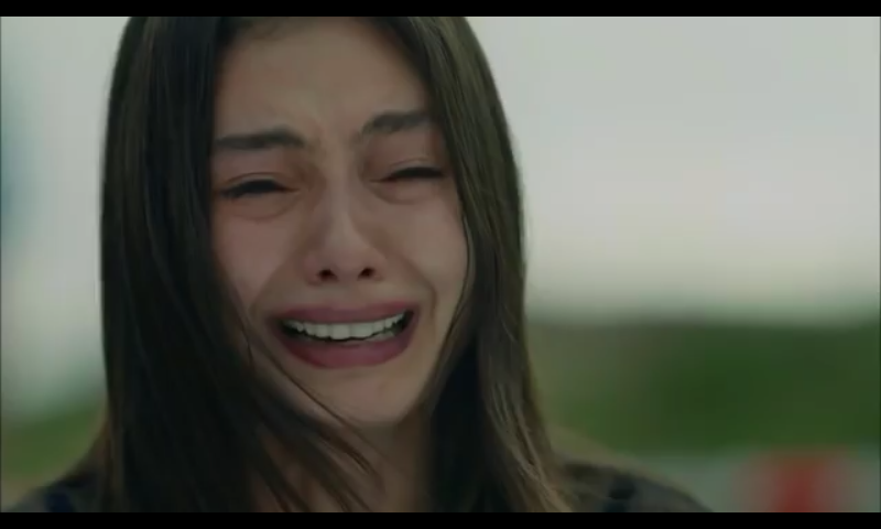 Kara Sevda Milyonları Ağladan Səhnə