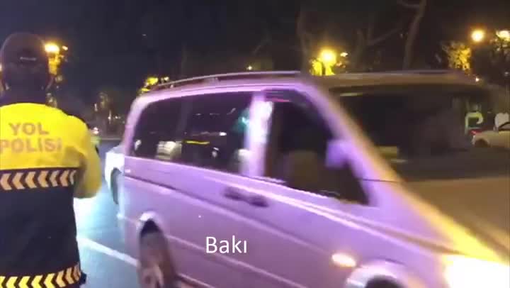 Xalq qələbə sevincini yaşayır