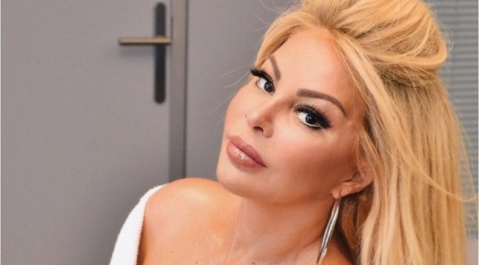 Aygün Kazımovanın məhşur həkimlə görüntüləri yayıldı