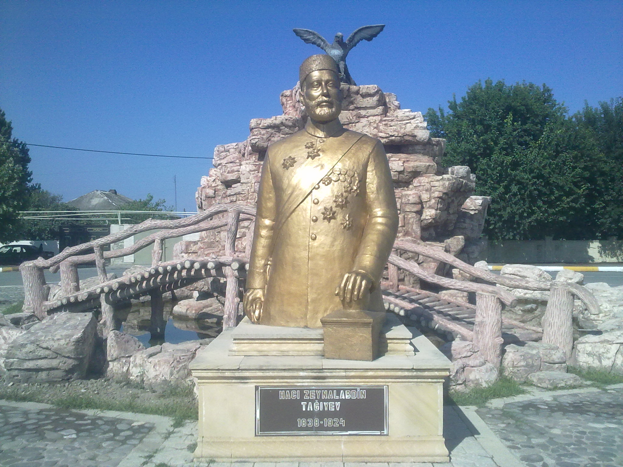 Bakıda Hacı Zeynalabdin Tağıyevə heykəl qoyulacaq
